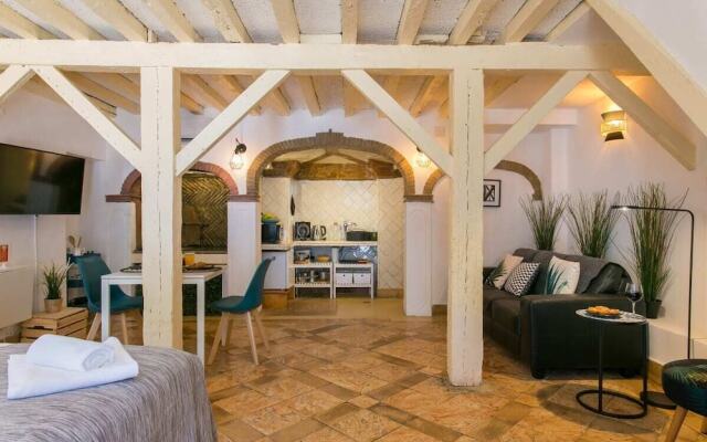 Original Photographers Studio Apartment in Alcântara