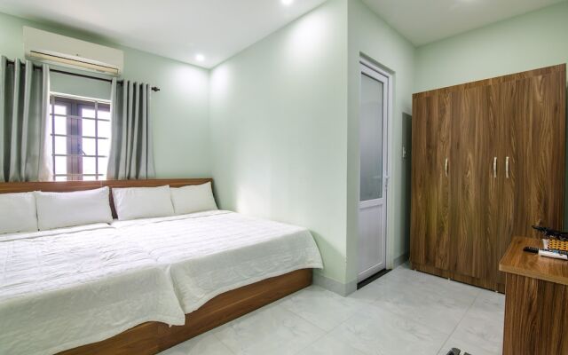 Spot On 855 Lucky Hotel