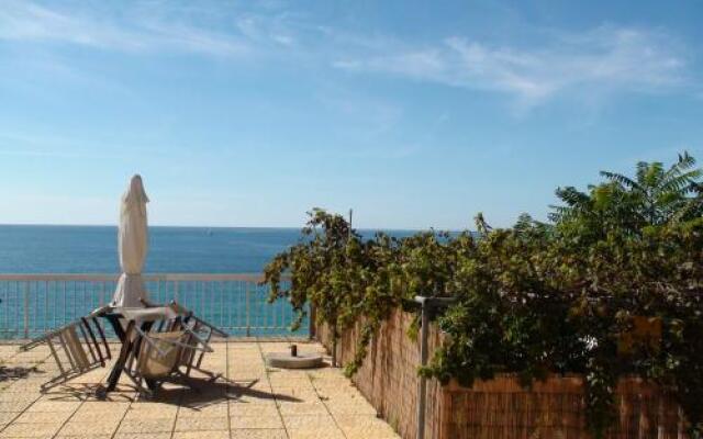 Constantinos Apartments