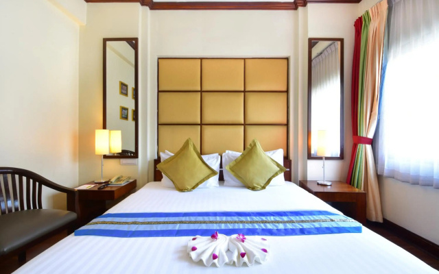 Grand Business Inn