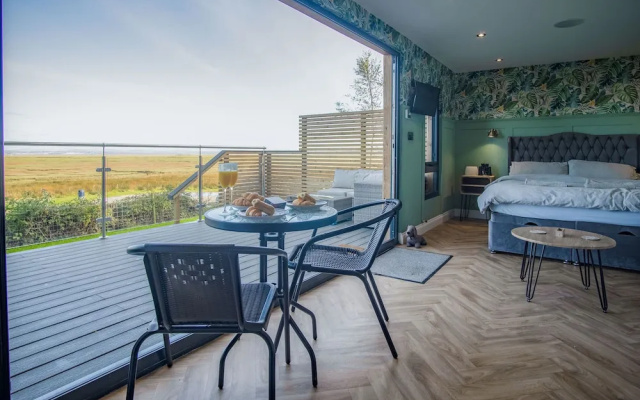 Caswell Bay Hide Out - Cabin - Landimore