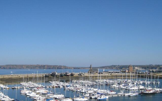 Holiday Home in Camaret sur Mer