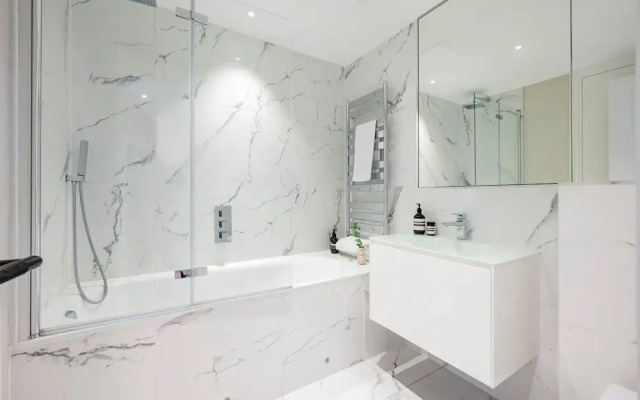 Regents Park Penthouse