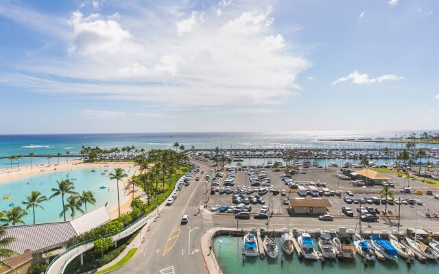 Waikiki Marina Resort at the Ilikai