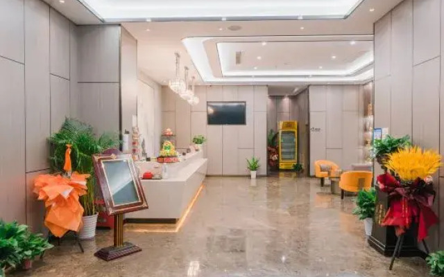 Tianjia Holiday Hotel (Nanjing Tianyin Avenue Metro Station Store)