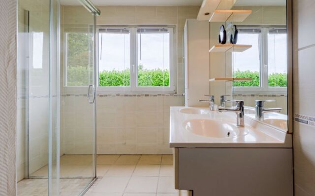 Holiday Home Le Saint Vigor (BAX400)