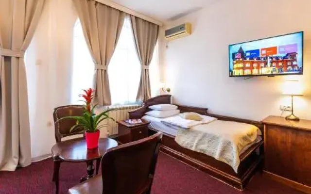 Garni Hotel Royal Crown