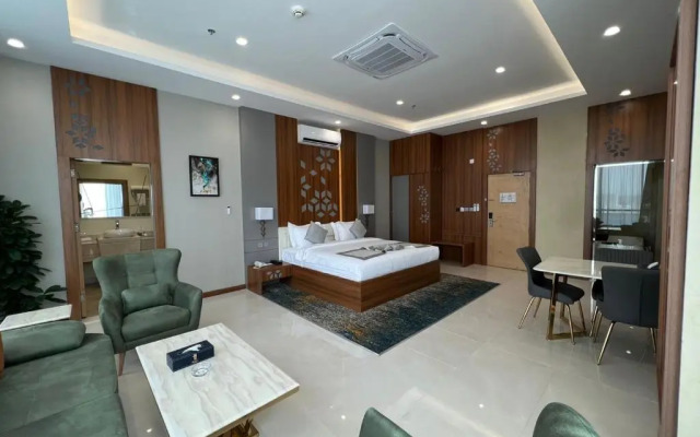 Отель Sunday Luxury Central formerly Anan hotel