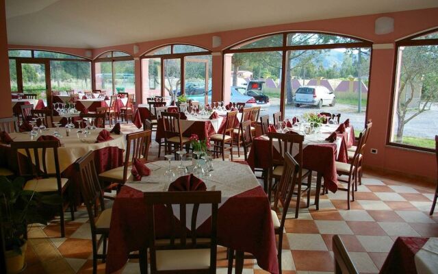 Rejna Residence Hotel