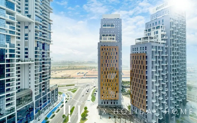 LUX  The West Wharf Canal View Suite