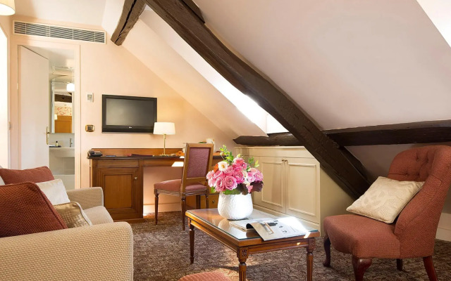 Hotel Queen Mary Paris