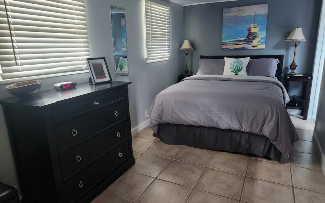 Paradise Cove at Lemon Bay