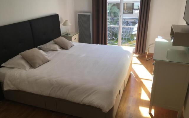 Golden Triangle 2Br/2Ba