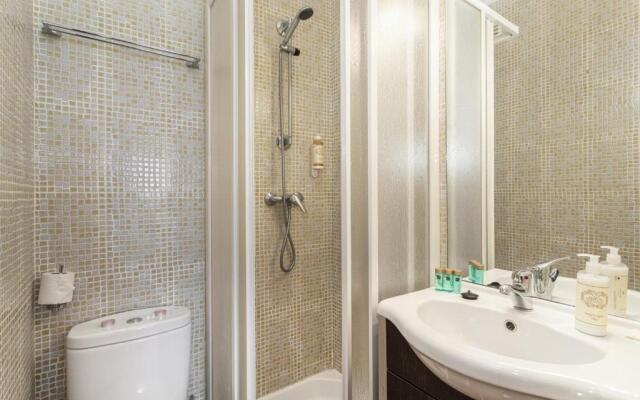 Hopstays Albufeira Casa do Zanão - 100m beach apartment