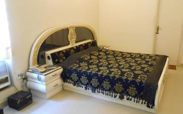 ZUZU Hemkunt – Guest Rooms – Delhi