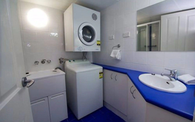 Trickett Gardens Holiday Inn