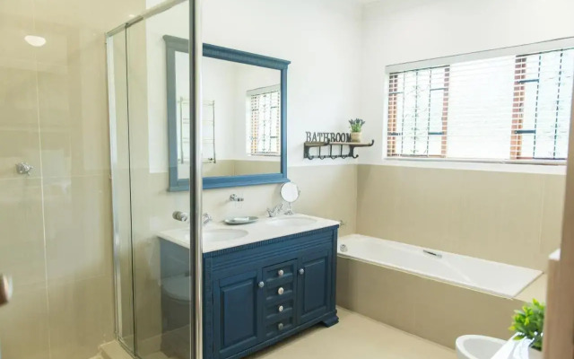 Talking Trees - The sound of silence