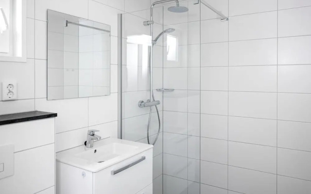 Spacious Villa in Forest Park