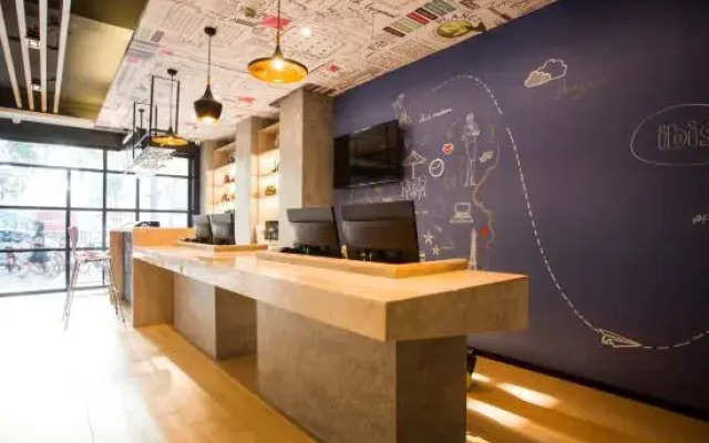 Ibis Hotel Shenzhen Daxin Subway Station
