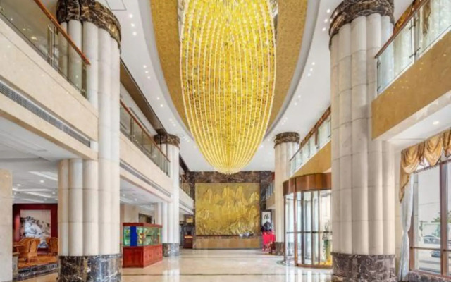 Xinlong Hotel