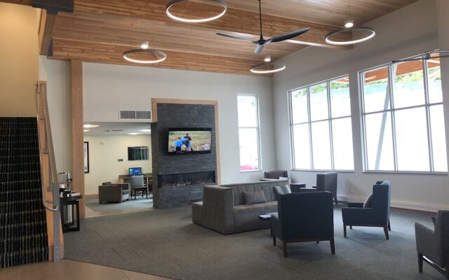 Kodiak Compass Suites
