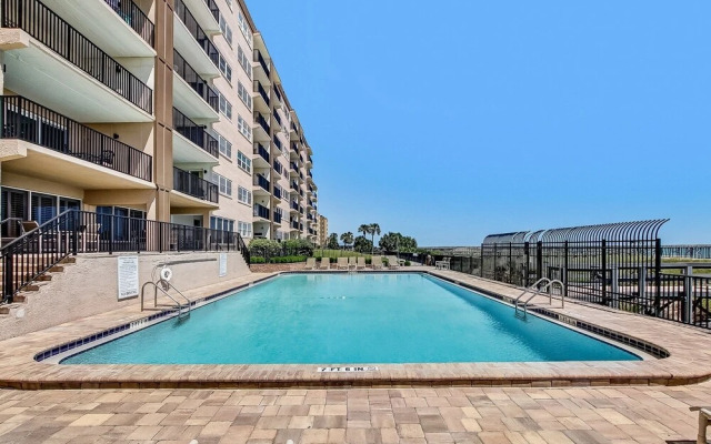 Breathtaking Ocean View Amelia South Condo by RedAwning