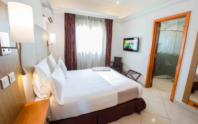 Nomad Suites Residence