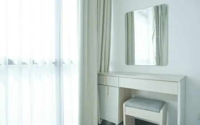 Nice and Elegant 2BR Apartment at Veranda Residence Puri