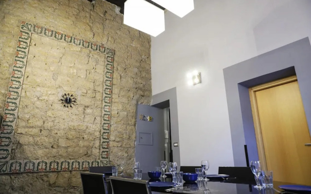Donna Consiglia Design Apartment by Wonderful Italy