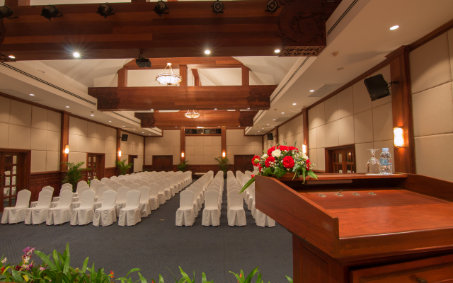 Angkor Palace Resort & Spa