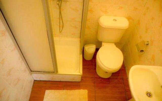 Hostal Retro House