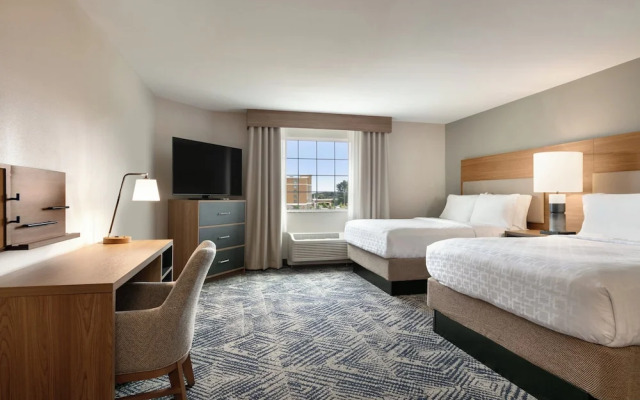 Candlewood Suites Burlington Conference Centre by IHG