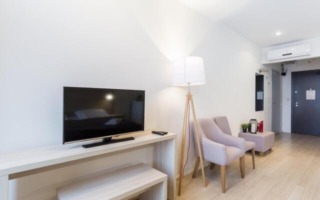 Максимус на Академика Павлова 7