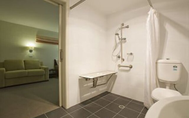 BEST WESTERN Tall Trees Canberra