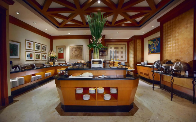Menara Peninsula Hotel Jakarta