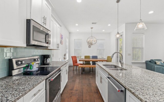 9 Lakeland Drive - Sealove Frangista