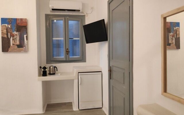 Grey Rooms Naxos