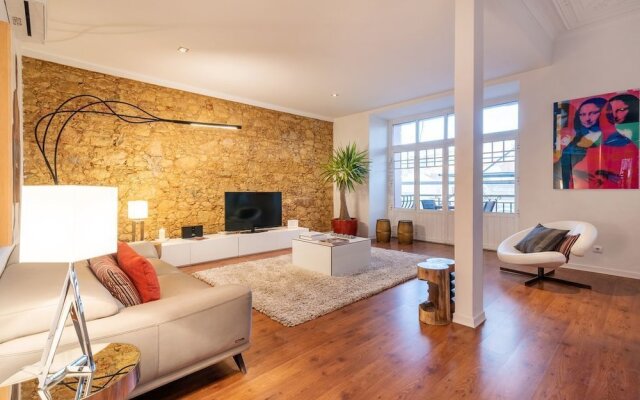Wide and Modern Apartment in Lisbon