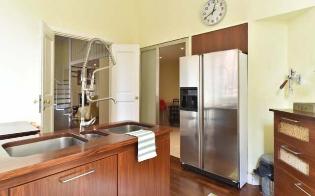 Holiday House Belle Arti