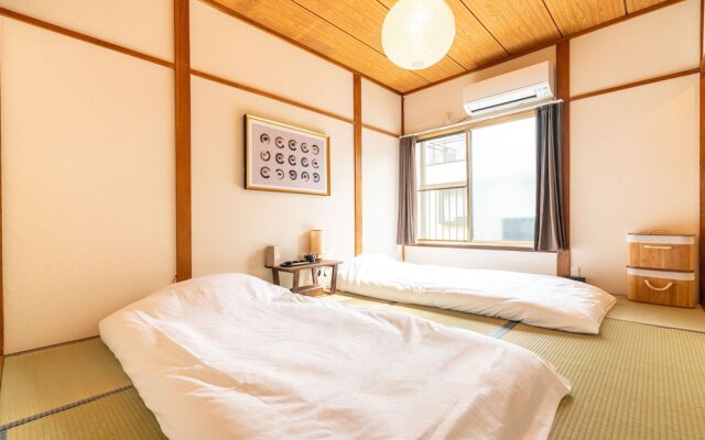 ZAITO Tokyo Oshiage Economy Inn