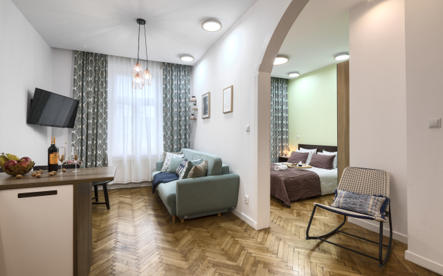 Platinum Aparthotel