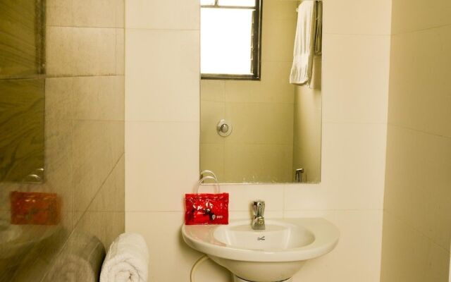 OYO 4437 Hotel Sai Sakha