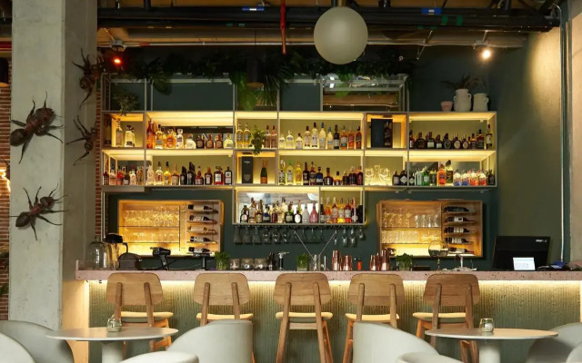 Eutopiq Hotel