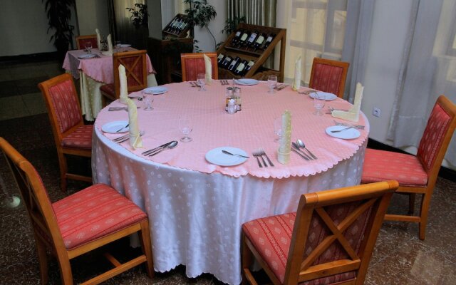 Axum Hotel Addis