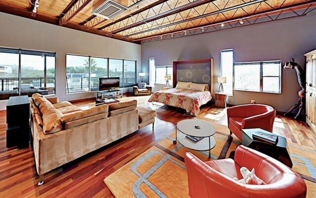 Hip 2nd-Story Studio Apts