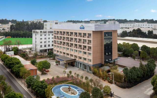 Days Inn by Wyndham Kunming Airport Economic Zone