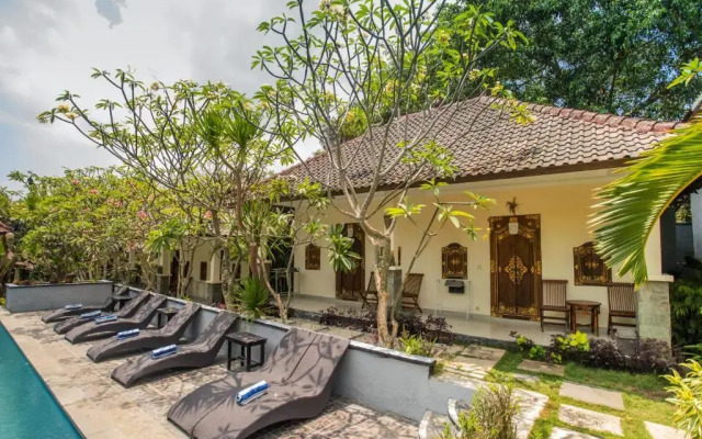 The Tanis Villas & Lembongan Express Bali
