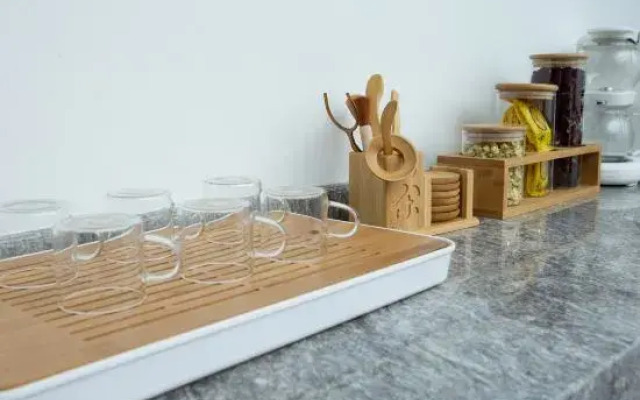 Homeinn Plus（Bei 'an Bus Station）