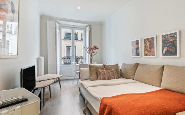 Bright Cosy One-Bedroom Apartment in Centro, Madrid