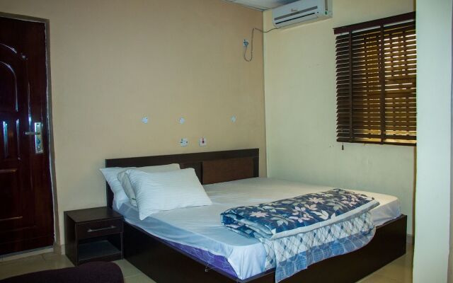Masbat DeKings Hotel